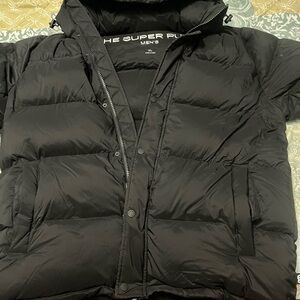 Aritzia Men's Black Puffer Jacket